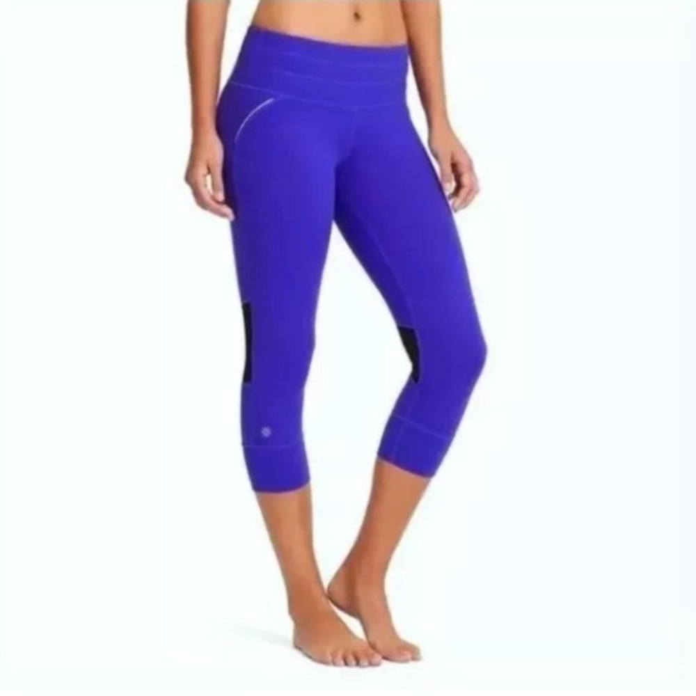 ATHLETA Relay Blue Capri Pants 🌴